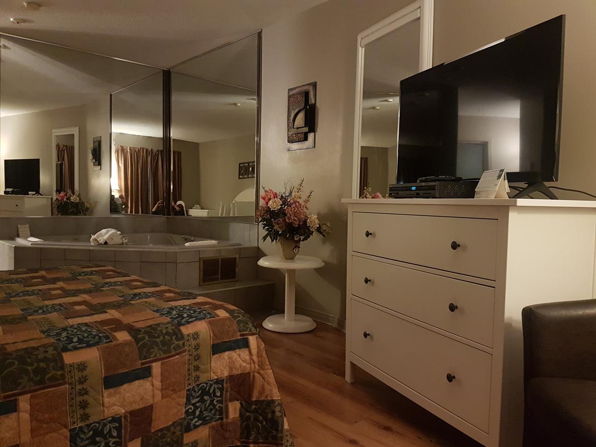 Motel Les Pignons Verts Buckingham Dış mekan fotoğraf